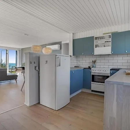 Modern Vacation With Stunning Ocean View Assens