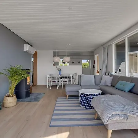 Modern Vacation With Stunning Ocean View 阿森斯